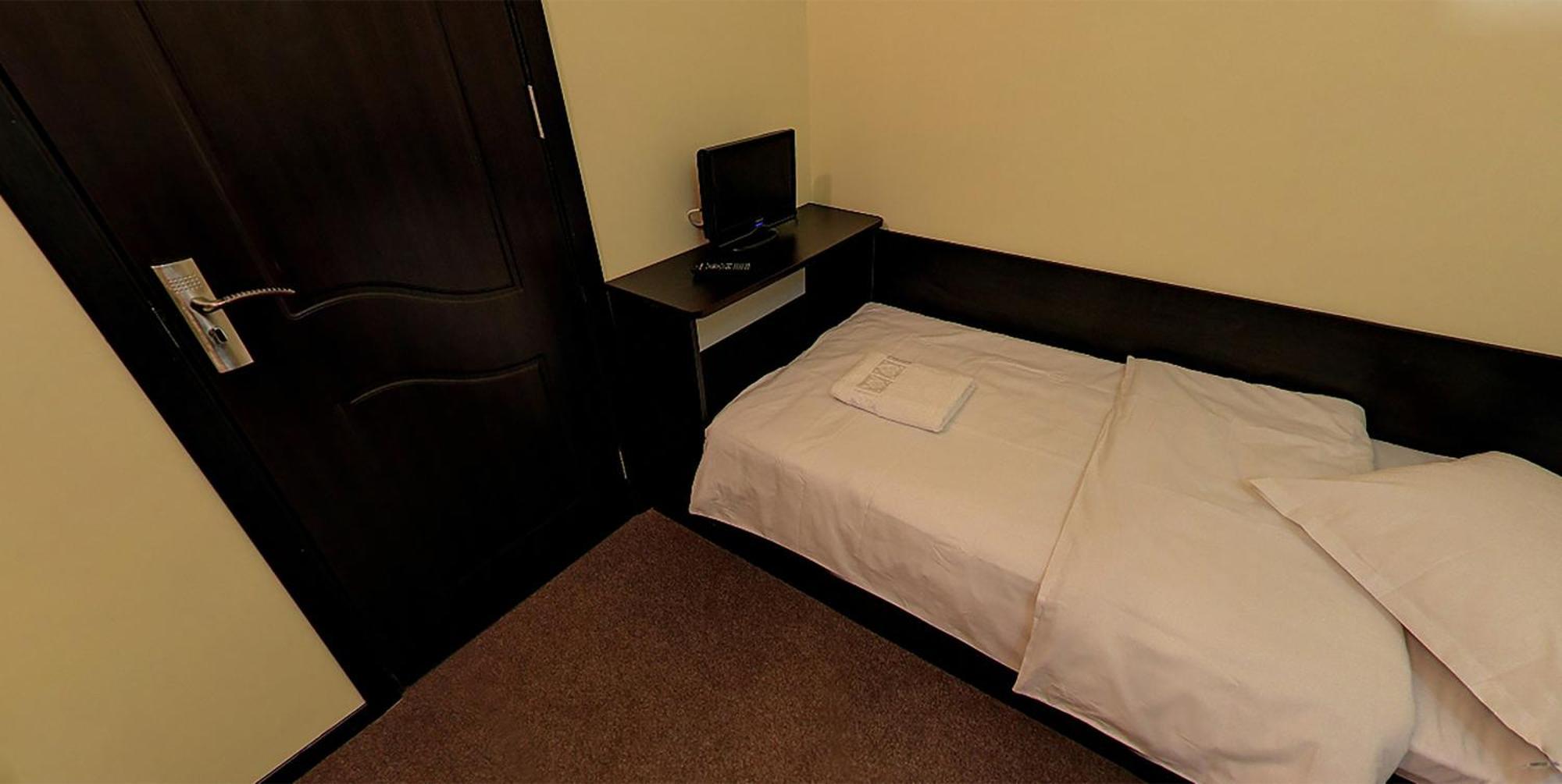 Hotel Casa Teilor Piteşti Zimmer foto