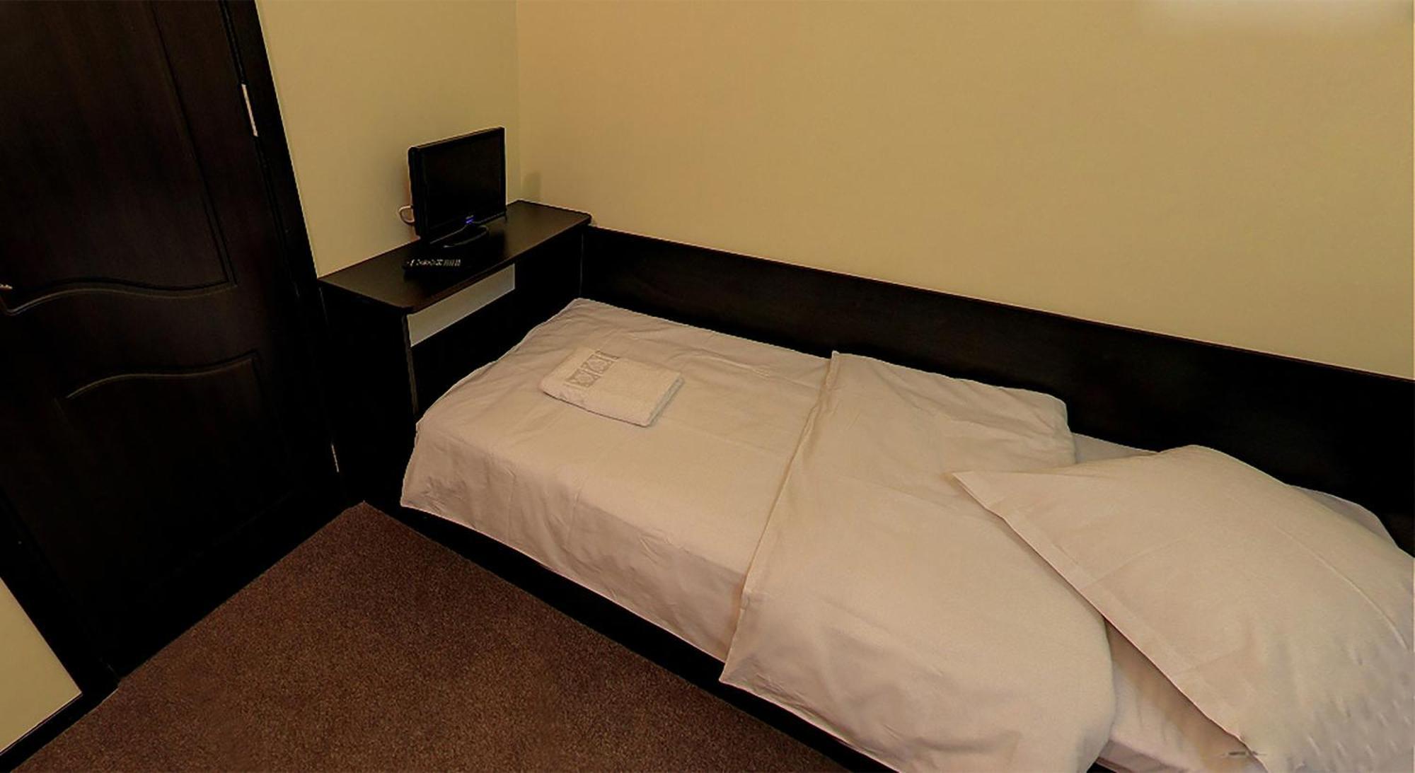 Hotel Casa Teilor Piteşti Zimmer foto